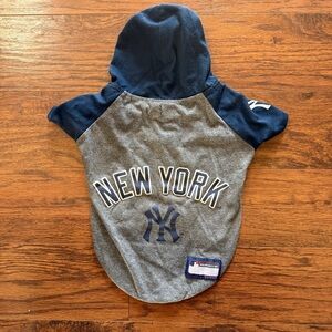 Pets First New York Yankees Dog Hoodie Size Small